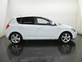 2009 Kia Ceed I, белый, 553000 рублей, вид 4