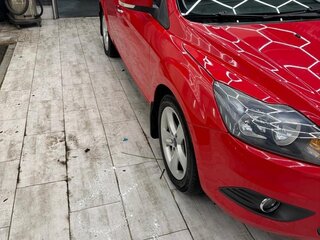 2010 Ford Focus II Рестайлинг, красный, 850000 рублей, вид 2