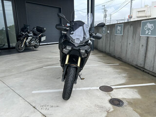 2025 Yamaha MT-09 Tracer (FJ-09), чёрный, 1500000 рублей, вид 3