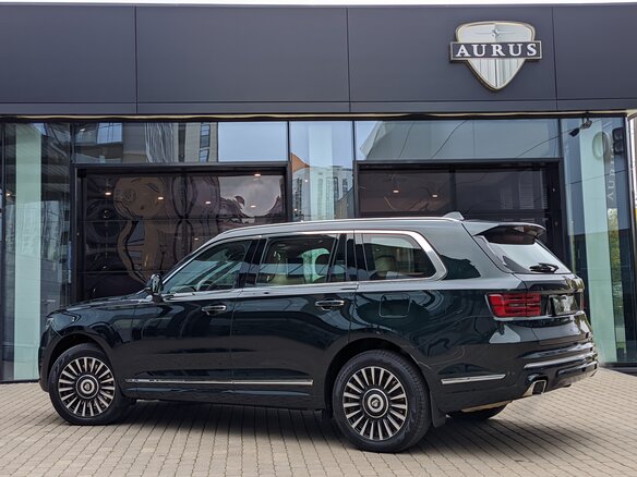 2025 Aurus Komendant, зелёный, 51000000 рублей - вид 17