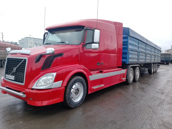 2003 Volvo VNL, красный, 5500000 рублей - вид 24