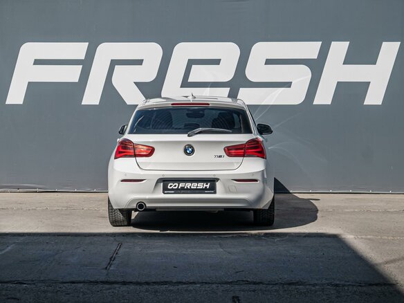 2015 BMW 1 серии 118i II (F20/F21) Рестайлинг, белый - вид 3