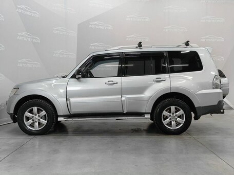 Mitsubishi Pajero IV