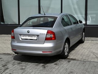 2011 Skoda Octavia DSG7 II (A5) Рестайлинг, серебристый, 728000 рублей, вид 5