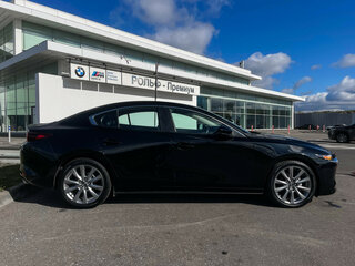 2023 Mazda 3 IV (BP), чёрный, 2790000 рублей, вид 4