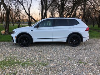 2020 Volkswagen Tiguan Allspace II, белый, 2800000 рублей, вид 3