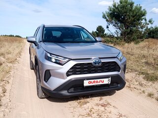 2022 Toyota RAV4 V (XA50), серебристый, 2870000 рублей, вид 2