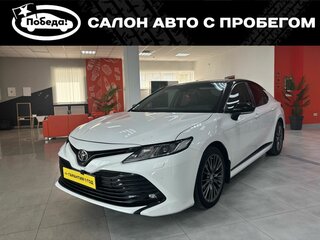 2019 Toyota Camry VIII (XV70), белый, 2650000 рублей, вид 1