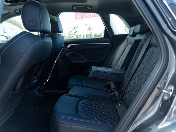 2026 Audi Q3 35 TFSI II (F3), серый, 4399500 рублей - вид 9