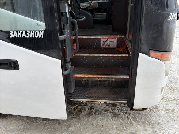 2013 King Long XMQ6130Y, белый - вид 11