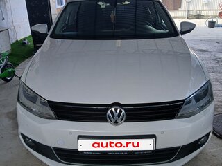 2013 Volkswagen Jetta VI, белый, 900000 рублей, вид 1