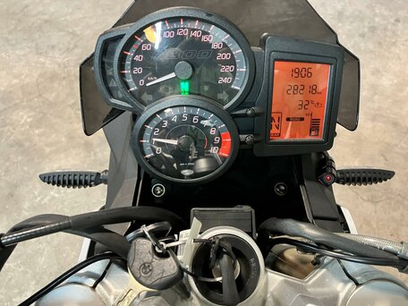 2016 BMW F 800 R, белый, 695000 рублей, вид 5