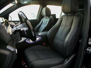 2025 Mercedes-Benz GLS 580 II (X167) Рестайлинг, чёрный, 23490000 рублей, вид 3