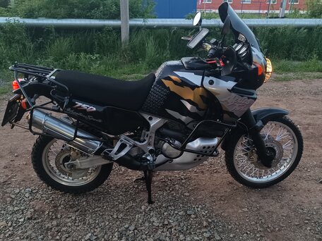 1998 Honda XRV 750 Africa Twin, чёрный, 600000 рублей, вид 2