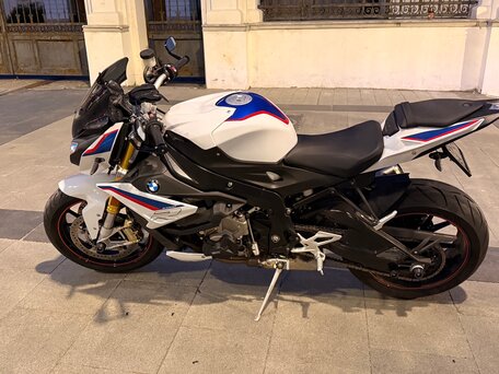 2018 BMW S 1000 R, белый, 1550000 рублей, вид 3