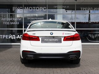 2018 BMW 5 серии 530d xDrive VII (G30/G31/G38), белый, 4600000 рублей, вид 4
