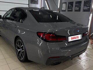 2020 BMW 5 серии 530i xDrive VII (G30/G31/G38) Рестайлинг, серый, 4600000 рублей, вид 5