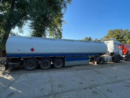 2015 Mercedes-Benz Axor, белый, 2000000 рублей, вид 3