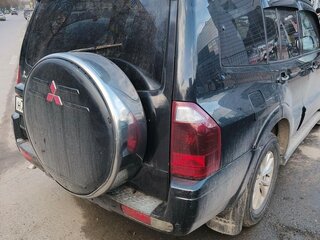 2004 Mitsubishi Pajero III Рестайлинг, чёрный, 850000 рублей, вид 4