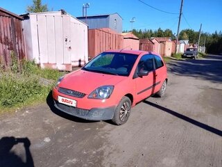 2008 Ford Fiesta Mk5, красный, 305000 рублей, вид 2