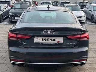 2022 Audi A5 Sportback 35 TFSI II (F5) Рестайлинг, чёрный, 3067600 рублей, вид 4
