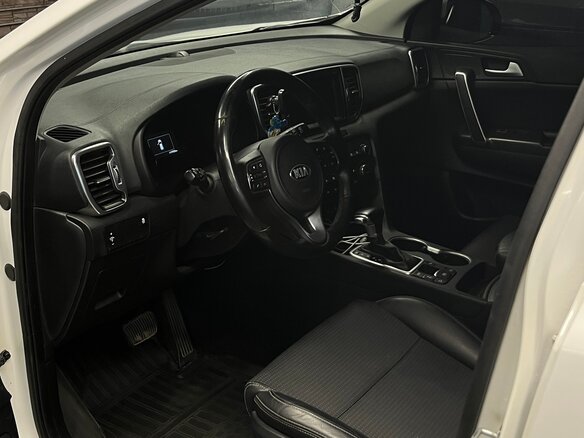 2016 Kia Sportage IV, белый, 1850000 рублей - вид 4