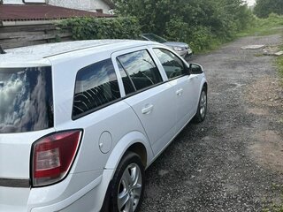 2012 Opel Astra H Рестайлинг, белый, 575000 рублей, вид 4