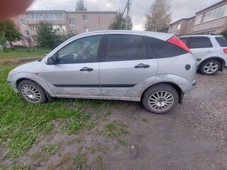 2003 Ford Focus I Рестайлинг, серебристый, 180000 рублей, вид 4