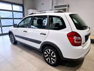 2026 Lada (ВАЗ) Granta Cross I Рестайлинг, белый, 1261000 рублей, вид 2