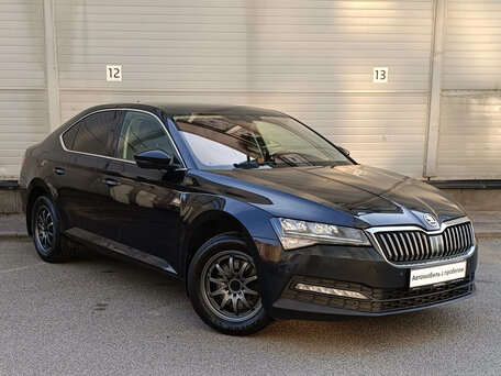 2021 Skoda Superb III Рестайлинг, чёрный, 2074000 рублей, вид 3