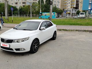 2012 Kia Cerato 6-speed II, белый, 1055000 рублей, вид 1