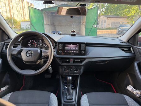 2020 Skoda Rapid II, красный, 1630000 рублей, вид 4