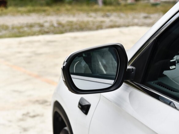 2026 Geely Monjaro (Xingyue L) I Рестайлинг 2 (China Market), белый, 3750000 рублей - вид 11