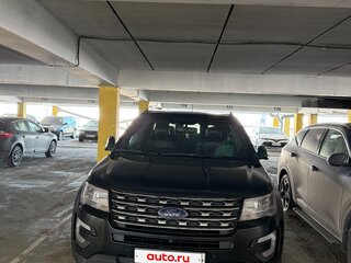 2017 Ford Explorer V Рестайлинг, чёрный, 2150000 рублей, вид 3