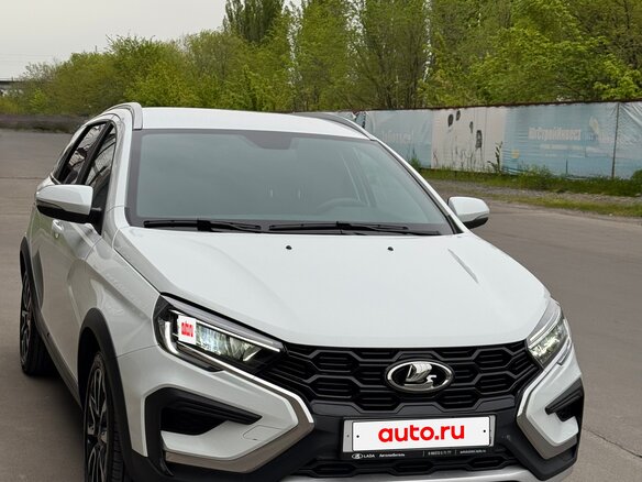 2024 Lada (ВАЗ) Vesta SW Cross I Рестайлинг (NG), белый - вид 1