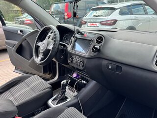 2011 Volkswagen Tiguan I, чёрный, 1080000 рублей, вид 5