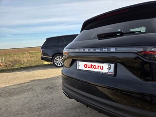 2018 Porsche Cayenne III, чёрный, 4600000 рублей, вид 2