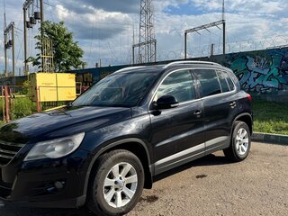 2011 Volkswagen Tiguan I, чёрный, 1080000 рублей, вид 1