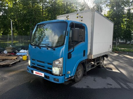 2010 Isuzu Elf (N-series), голубой, 1000000 рублей, вид 2