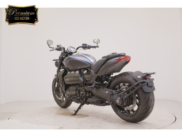 2026 Triumph Rocket III, синий, 2500000 рублей - вид 3