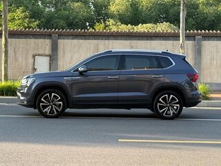 2021 Volkswagen Tharu I, серый, 1510000 рублей, вид 5