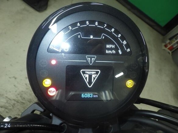 2025 Triumph Trident 660, чёрный, 600000 рублей - вид 7