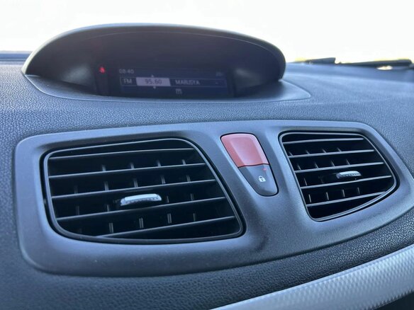 2010 Renault Fluence I, серый, 530000 рублей - вид 17