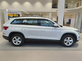 2018 Skoda Kodiaq I, белый, 2650000 рублей, вид 4