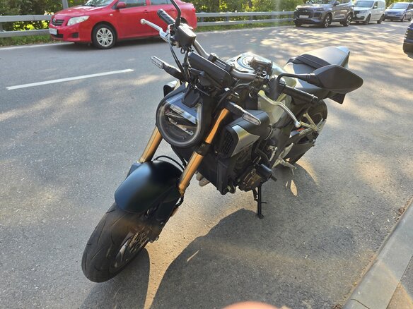 2025 Honda CB 650R, серый, 1600000 рублей - вид 9