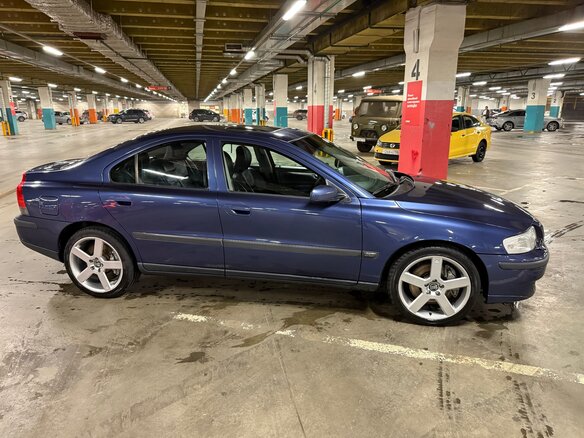 2004 Volvo S60 R I, серый, 920000 рублей - вид 7
