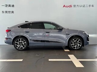 2026 Audi Q6L Sportback e-tron, серый, 7390001 рублей, вид 4