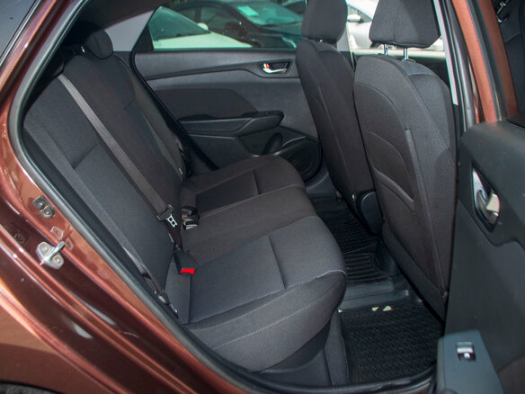 2021 Hyundai Solaris II Рестайлинг, коричневый, 1679000 рублей - вид 21