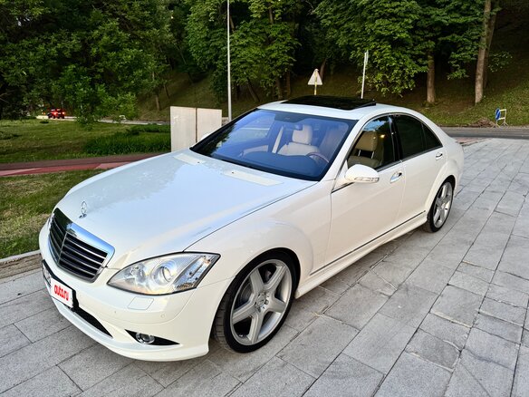 2008 Mercedes-Benz S-Класс 500 V (W221), белый, 2100000 рублей - вид 2