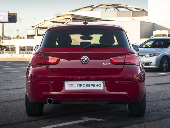 2016 BMW 1 серии 118i II (F20/F21) Рестайлинг, красный - вид 5